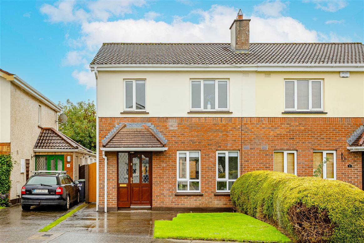 5 Castle Riada Drive, Lucan, Dublin