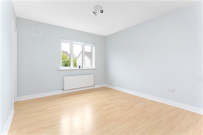 5 Castle Riada Drive, Lucan, Dublin