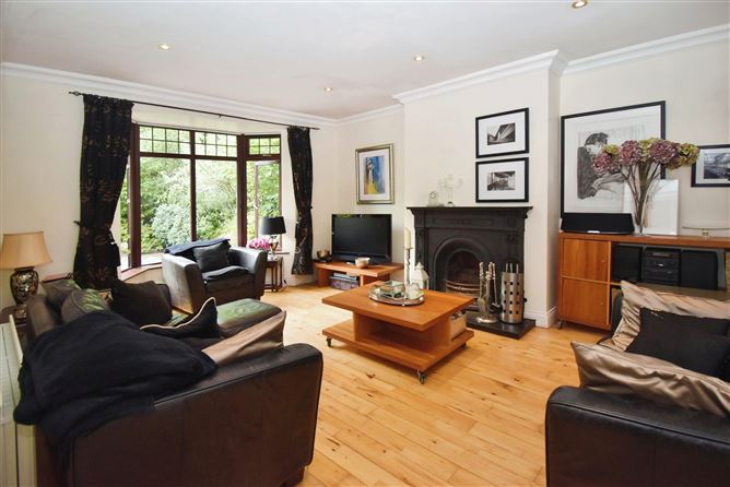 6 Woodside, Waterfall, Cork