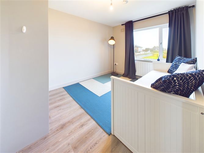2 Manor View, Roxborough Manor, Mulgannon, Wexford Town, Wexford