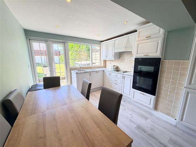 Photo 8 of 22 — 18 Haig Gardens, Boreenmanna Road, Ballinlough, Cork