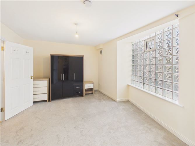 Apartment 1, Maritimo, Quincentennial Drive, Salthill, Galway