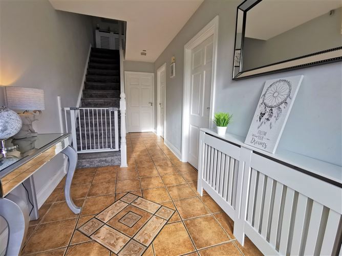 47 Cluain Aoibhinn, Claremorris, Co. Mayo