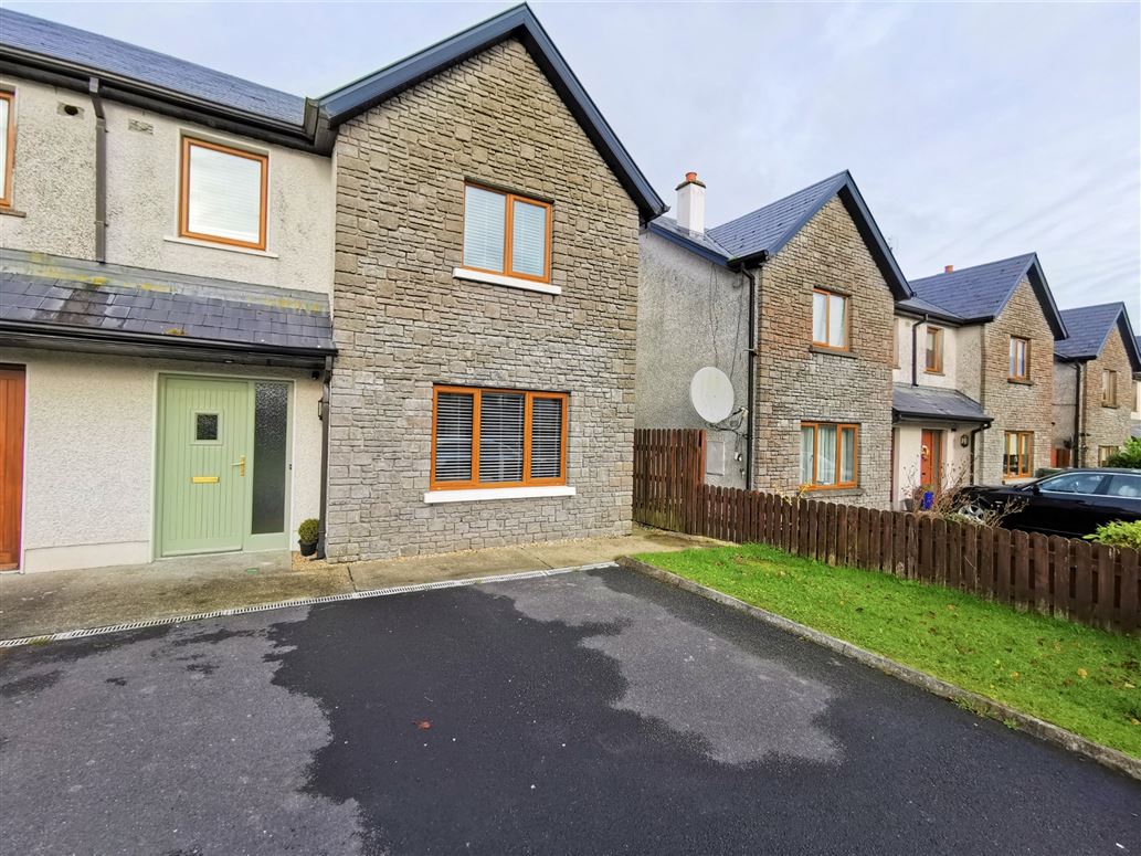47 Cluain Aoibhinn, Claremorris, Co. Mayo