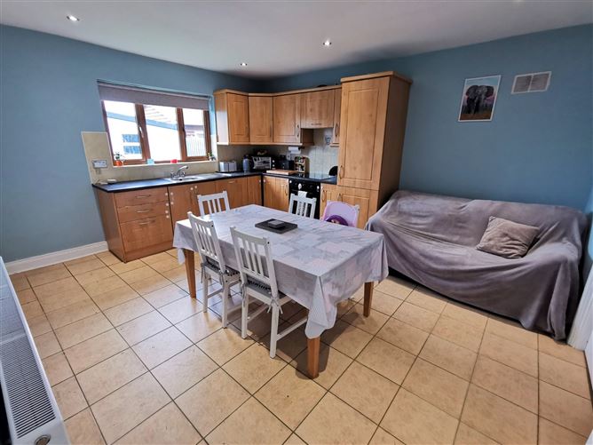 47 Cluain Aoibhinn, Claremorris, Co. Mayo
