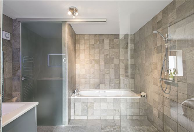 Crossbarry, St Fintans Road, Sutton, Dublin 13