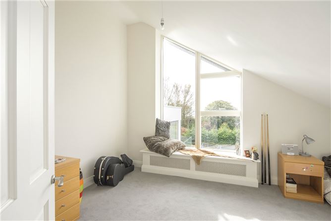 Crossbarry, St Fintans Road, Sutton, Dublin 13