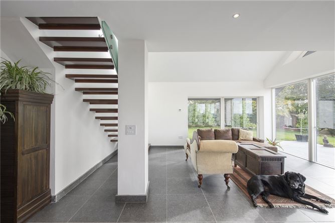 Crossbarry, St Fintans Road, Sutton, Dublin 13