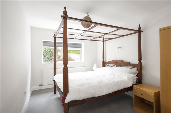 Crossbarry, St Fintans Road, Sutton, Dublin 13