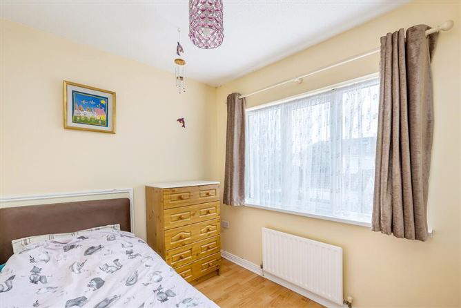 68 Earlsfort Road, Lucan, Dublin
