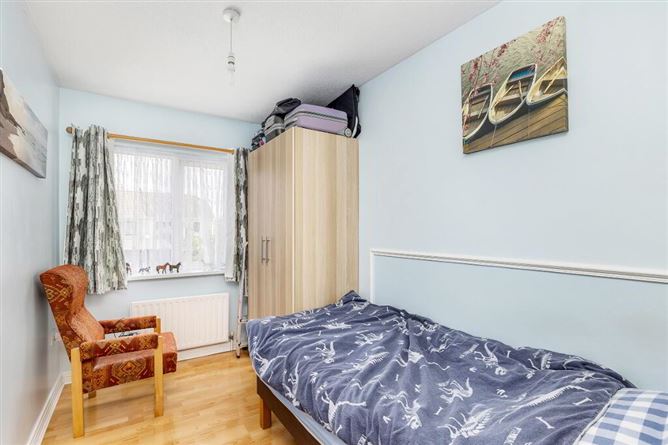 68 Earlsfort Road, Lucan, Dublin