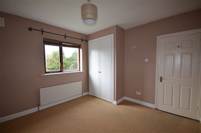 80 New Caragh Court, Naas, Kildare