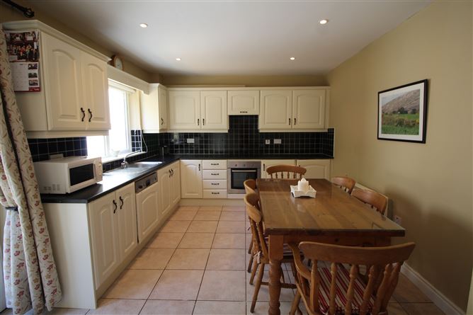 2 Cois Farraige, Fawnmore, Kilcrohane, West Cork