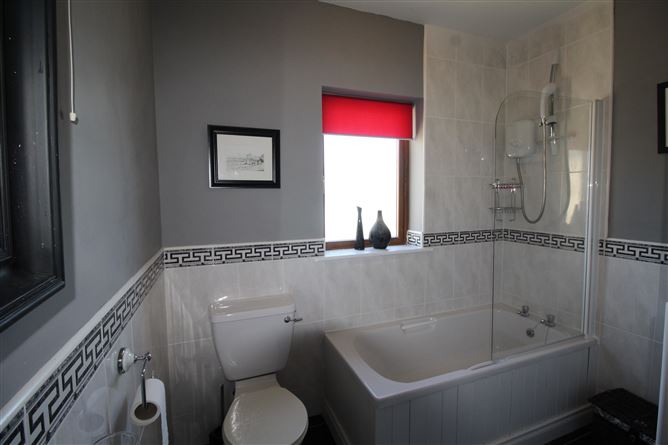 2 Cois Farraige, Fawnmore, Kilcrohane, West Cork