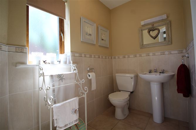 2 Cois Farraige, Fawnmore, Kilcrohane, West Cork
