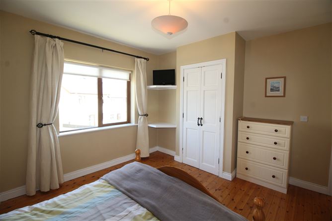2 Cois Farraige, Fawnmore, Kilcrohane, West Cork