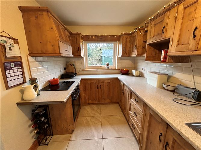 20 Cuirt Merriman, Ennistymon, Clare