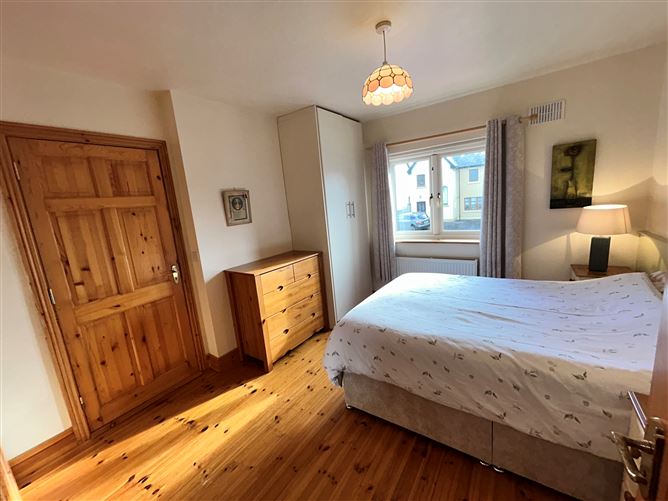 20 Cuirt Merriman, Ennistymon, Clare