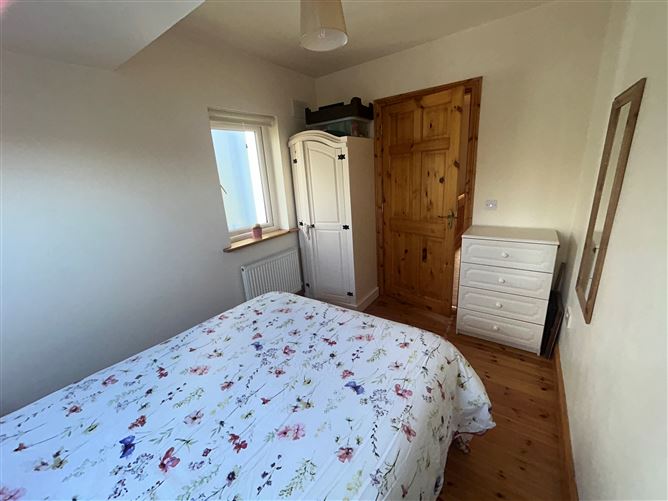 20 Cuirt Merriman, Ennistymon, Clare