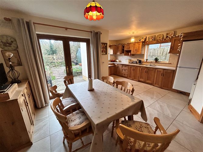 20 Cuirt Merriman, Ennistymon, Clare