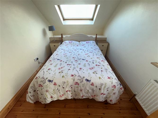 20 Cuirt Merriman, Ennistymon, Clare