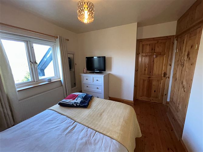 20 Cuirt Merriman, Ennistymon, Clare