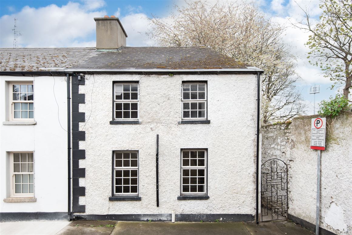12 The Crescent, Donnybrook, Dublin 4
