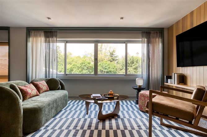 Radiant Retro,Ciudad de México,Mexico City,Mexico