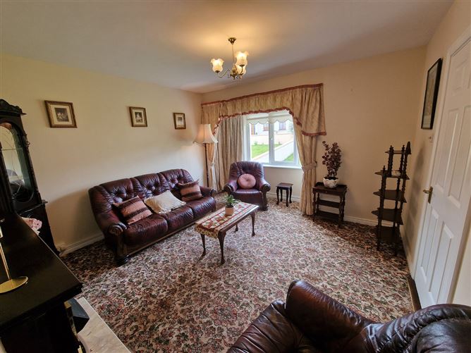50 Brookville, Lahinch Road, Ennis, Co. Clare
