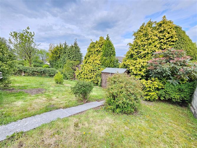 50 Brookville, Lahinch Road, Ennis, Co. Clare
