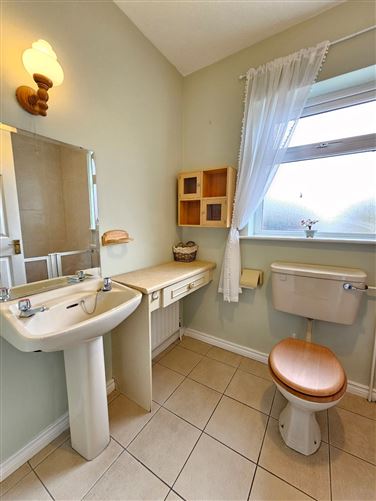 50 Brookville, Lahinch Road, Ennis, Co. Clare