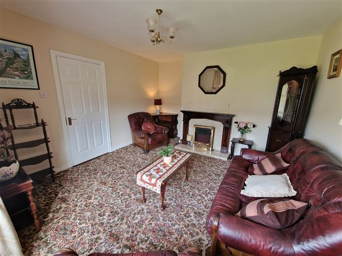 50 Brookville, Lahinch Road, Ennis, Co. Clare