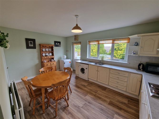 50 Brookville, Lahinch Road, Ennis, Co. Clare
