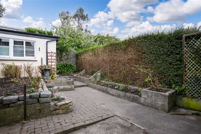 6 Magenta Place, Sandycove, Co. Dublin