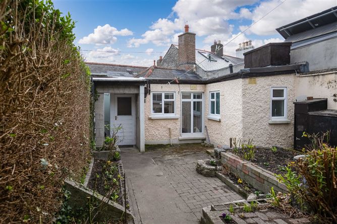 6 Magenta Place, Sandycove, Co. Dublin