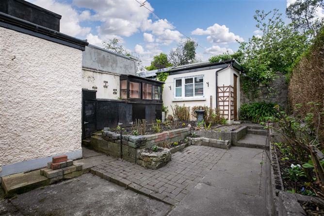 6 Magenta Place, Sandycove, Co. Dublin