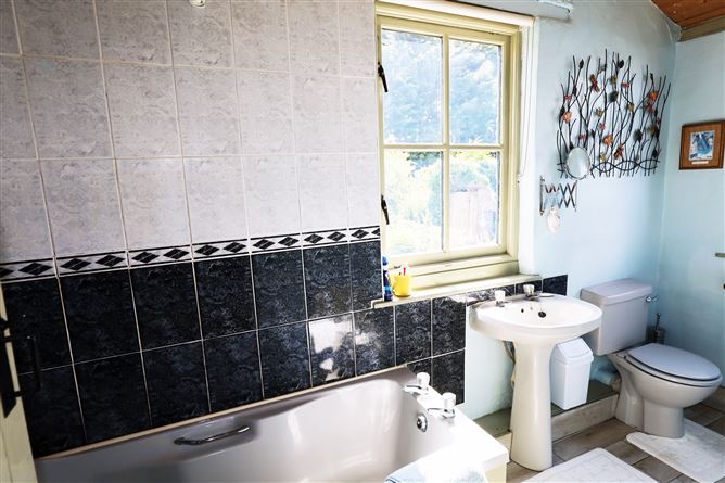 Fuchsia Cottage, Kilbarry Road, Dunmanway, Cork