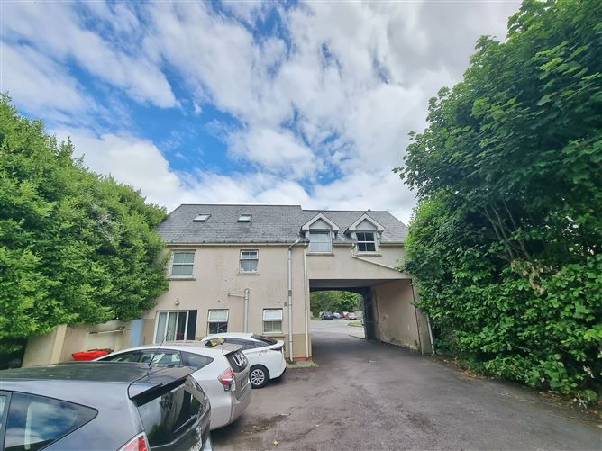 1A & 1B College Court, Clonakilty, Co. Cork