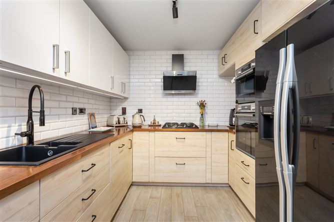 42 Russell Place, Russell Square, Tallaght, Dublin 24
