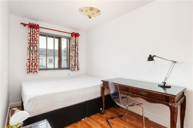 42 Russell Place, Russell Square, Tallaght, Dublin 24