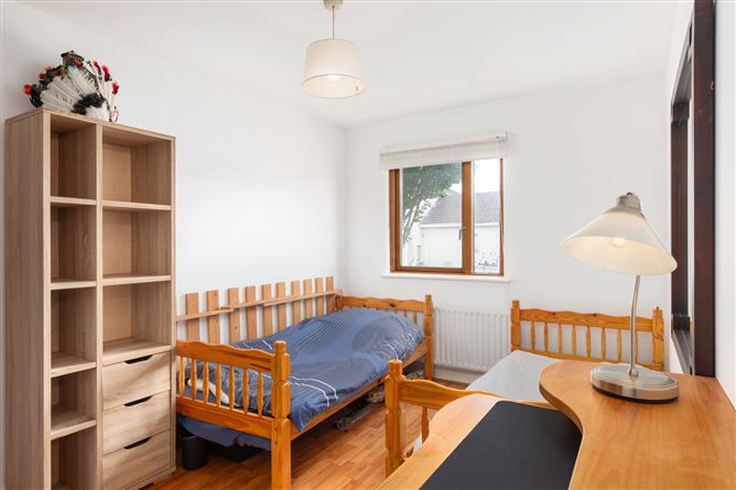 42 Russell Place, Russell Square, Tallaght, Dublin 24