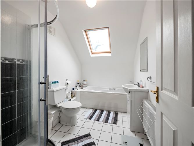 6 Standing Stone, Foulksmills, Wexford