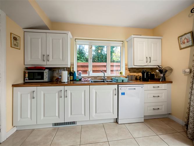 6 Standing Stone, Foulksmills, Wexford