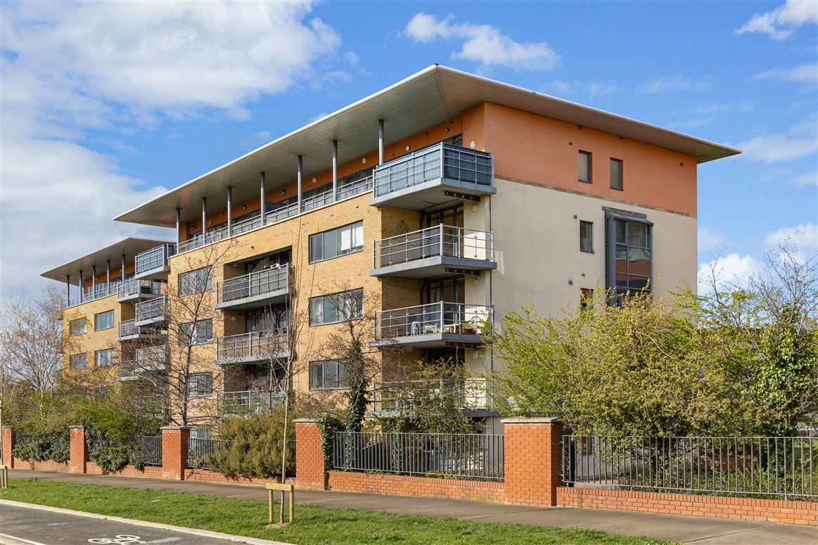 13 West Courtyard, Tullyvale, Cabinteely, Dublin 18