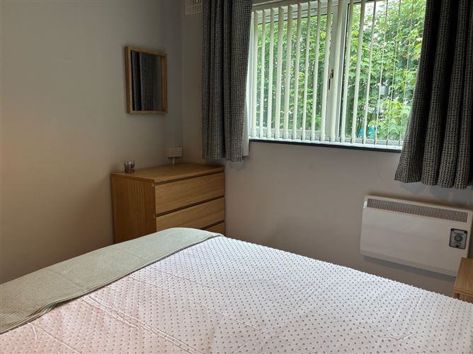 Photo 9 of 14 — 14 College Court Mountrath Road, Portlaoise, Laois