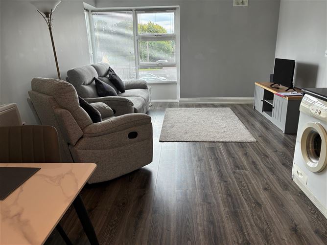 Photo 7 of 14 — 14 College Court Mountrath Road, Portlaoise, Laois