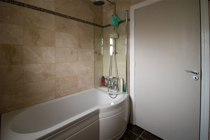 Photo 14 of 14 — 14 College Court Mountrath Road, Portlaoise, Laois