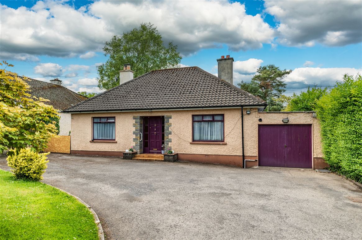 Tullyhaw, Kilcullen Road, Naas, Kildare