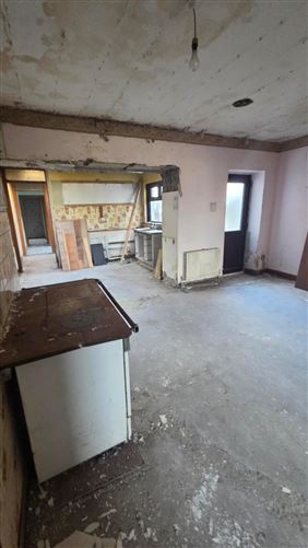 Photo 6 of 12 — 34 St Muredachs Terrace, Ballina, Co. Mayo