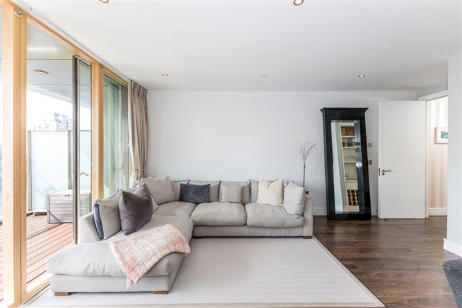 Apt 56 The Waterfront, Hanover Quay, Grand Canal Dk, Dublin 2